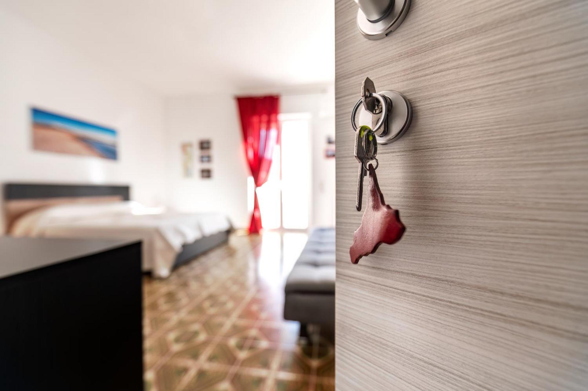 In Riva Al Mare B&B Capo dʼOrlando エクステリア 写真