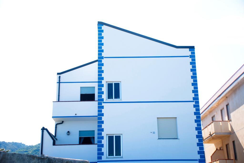 In Riva Al Mare B&B Capo dʼOrlando エクステリア 写真
