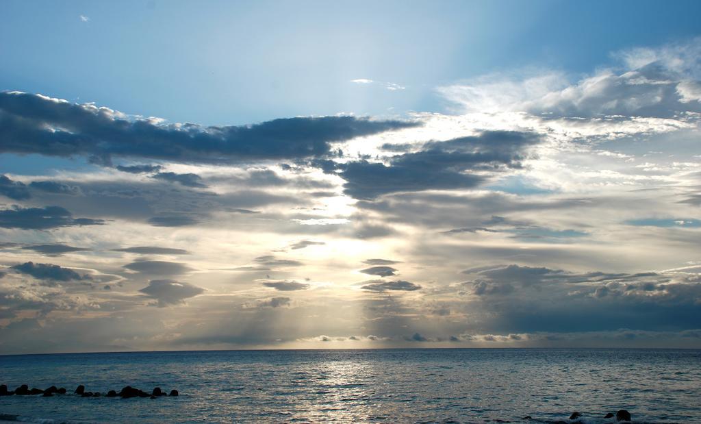 In Riva Al Mare B&B Capo dʼOrlando エクステリア 写真